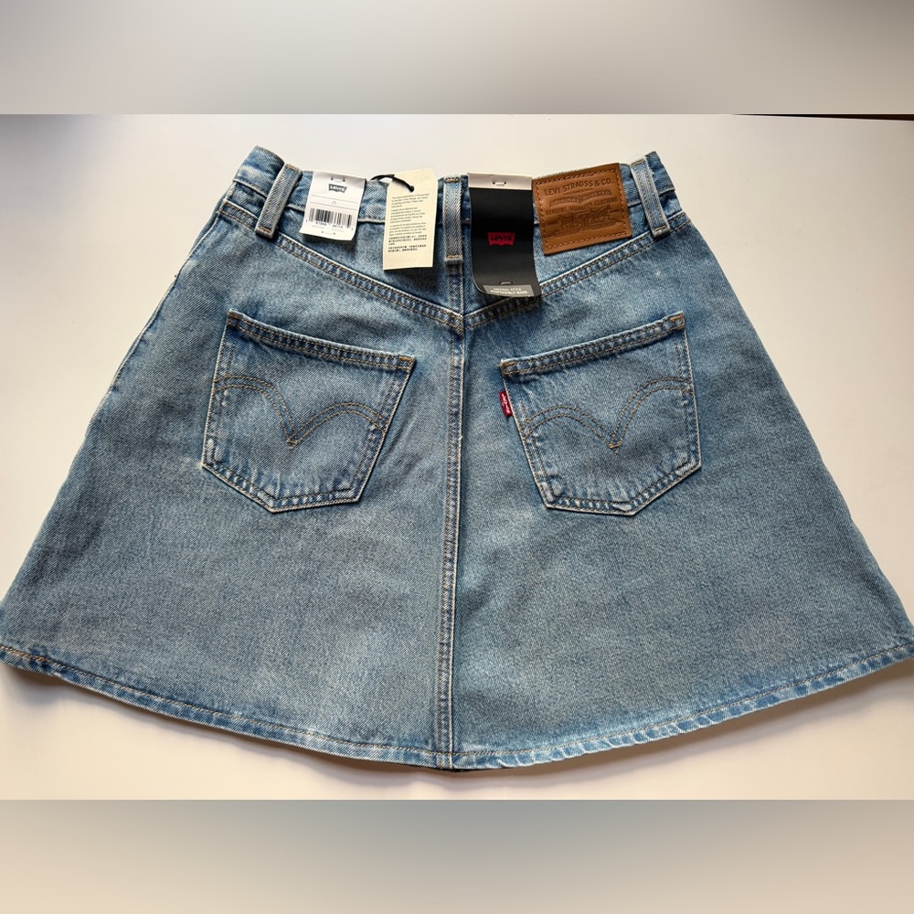 NWT Levi's Premium High-Rise A-Line Flounce Mini Denim Skirt Blue-Medium Wash 25 - Picture 10 of 15